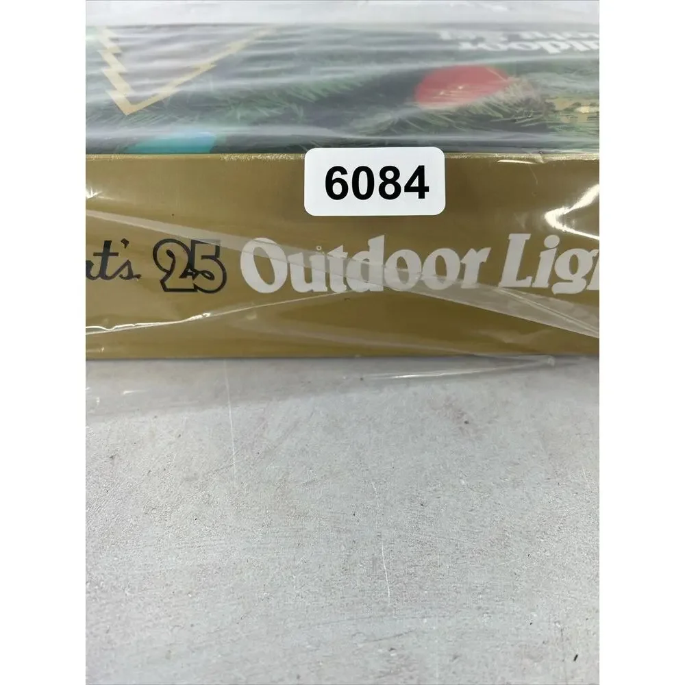 Vtg Hoferts‎ C9 Bulb Clear 25 Pieces Christmas Lights Outdoor Indoor.